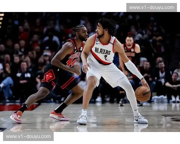 黎明之战:开拓者重塑传奇,篮网蓄势待发